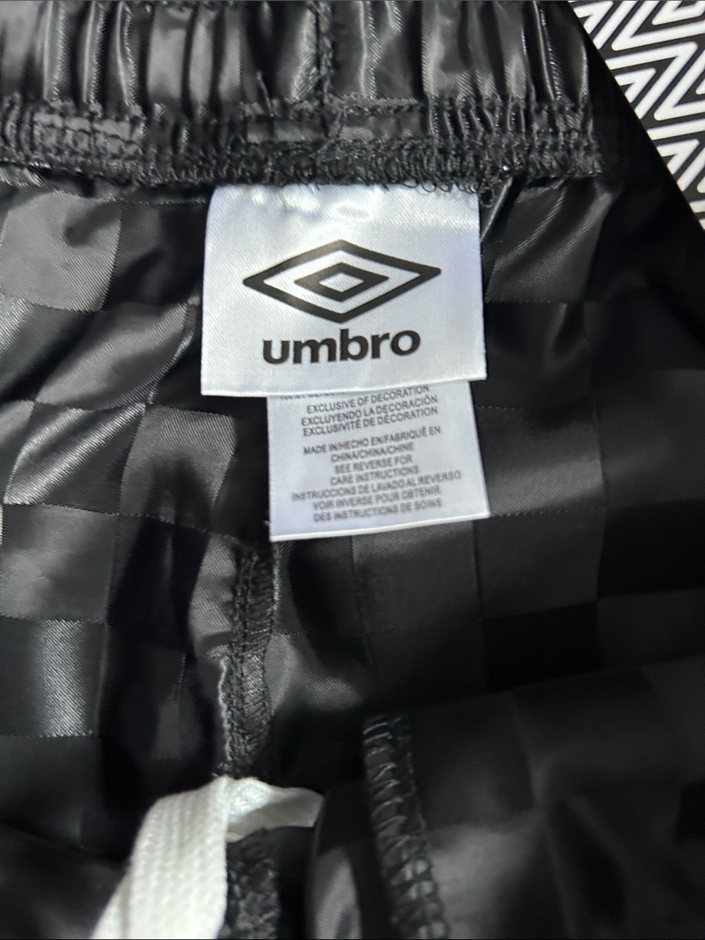 Umbro Black Checkerboard Training Shorts - Picture 2 of 4